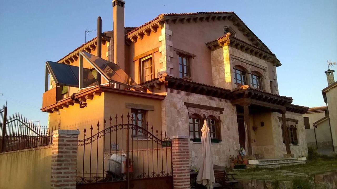 厄尔尼诺卡米奥真实酒店 Villovela de Pirón 外观 照片